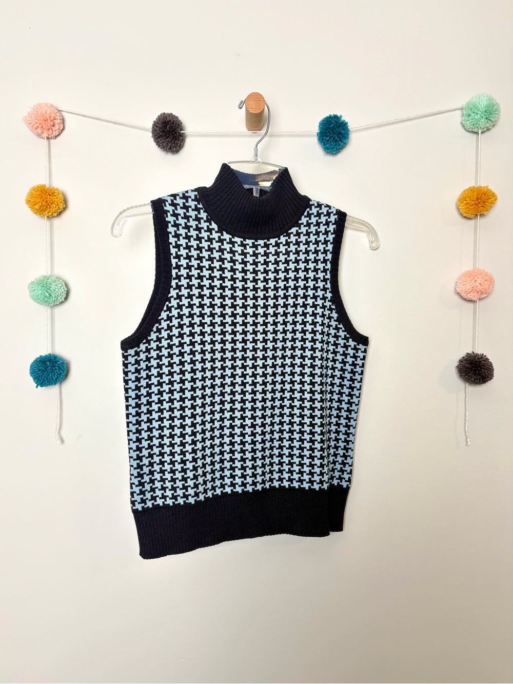 🌟Oscar de la Renta Houndstooth Contrast Blue Sweater Vest